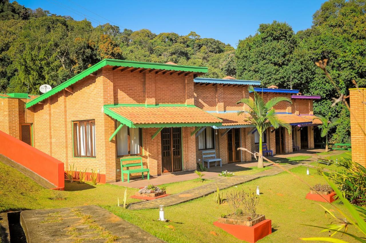 Encantos Do Vale Pousada E Spa Cultural Bueno Brandão Eksteriør bilde
